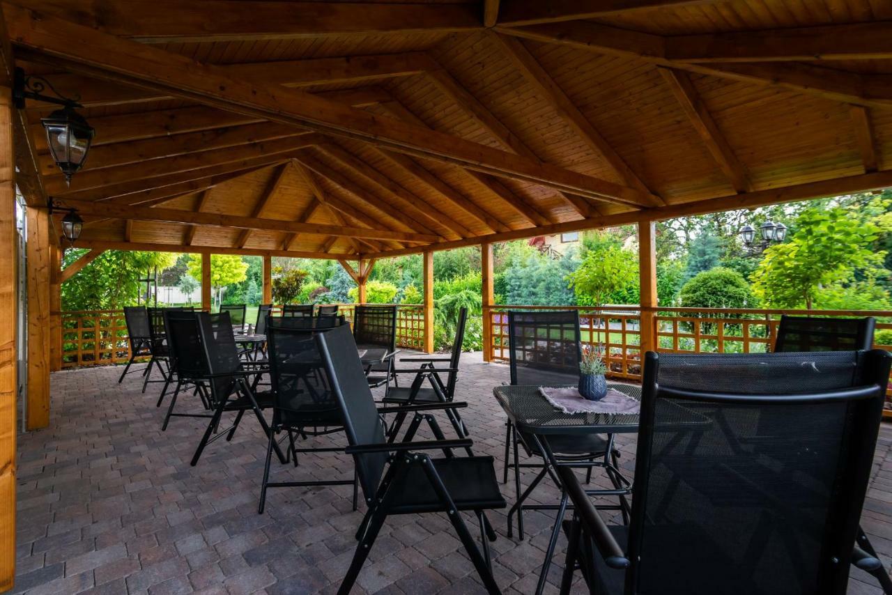 Villa Ephelia Dunajská Streda 外观 照片