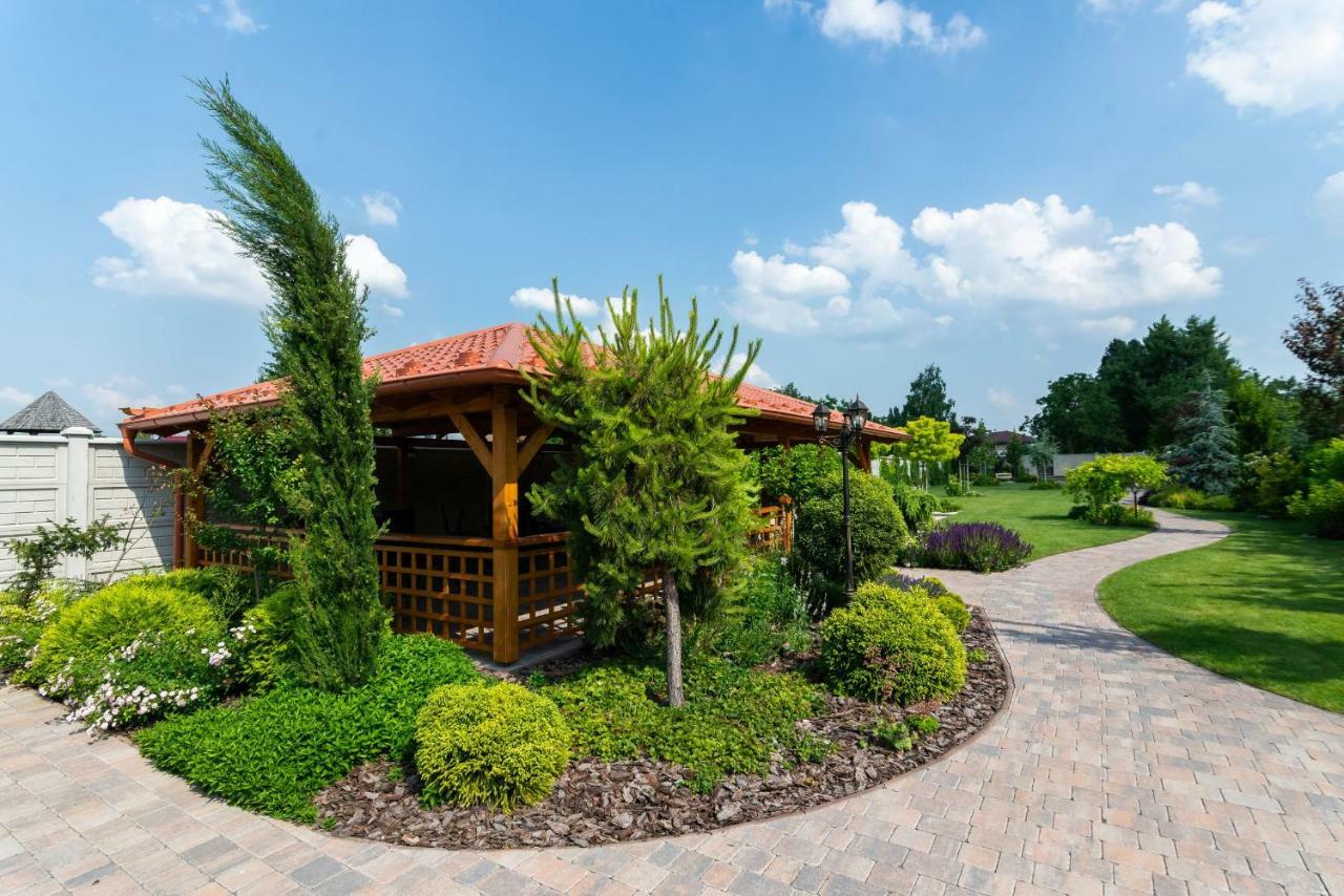 Villa Ephelia Dunajská Streda 外观 照片